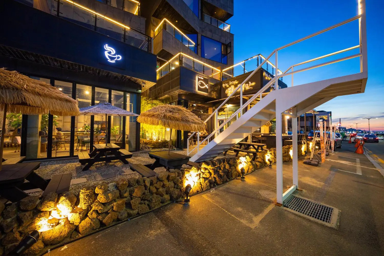 Sokcho W Spa Pool Villa C