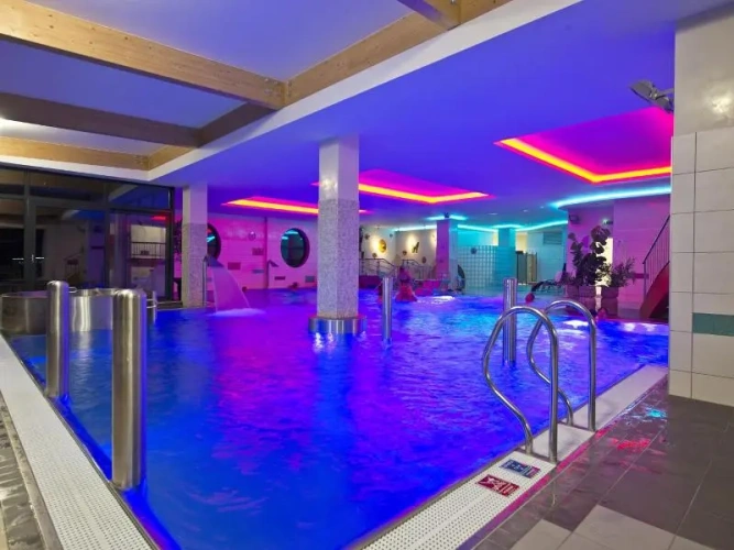 Standard Twin room with balcony