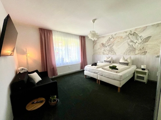 2 Bedrooms Comfort room