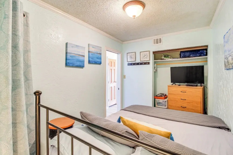 Steps to Water! Beachfront Corpus Christi Condo