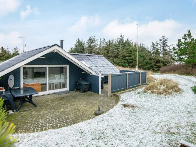 6 Person Holiday Home in Ringkobing