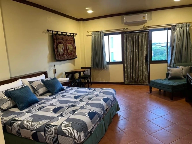 Superior Double room with balcony and with city view