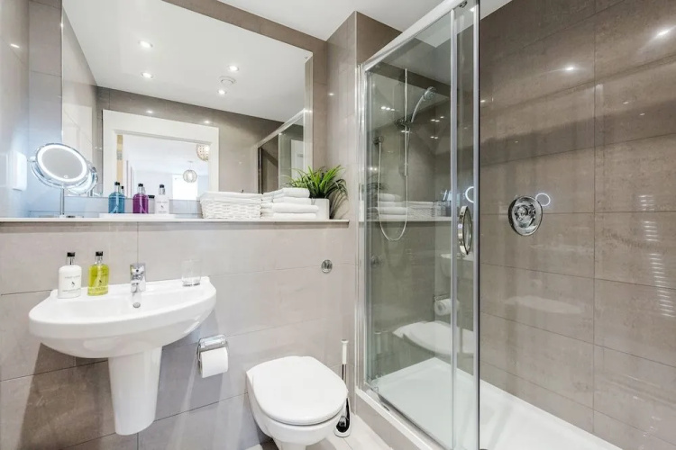 Superior Apartment Bracknell Centre