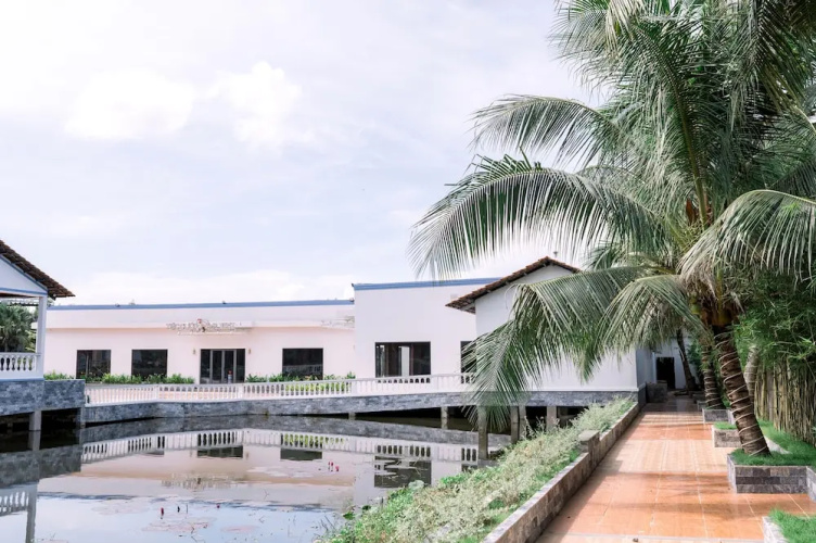 Khâch San Nhâ Hâng Ngoc Thu