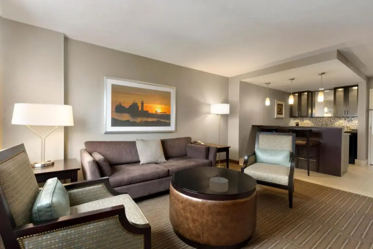 Holiday Inn Hotel & Suites Duluth-Downtown