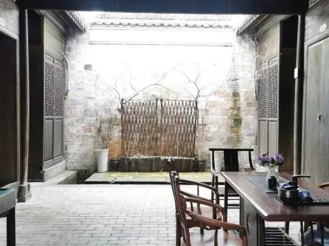 Wanzai Ancient Lane Inn
