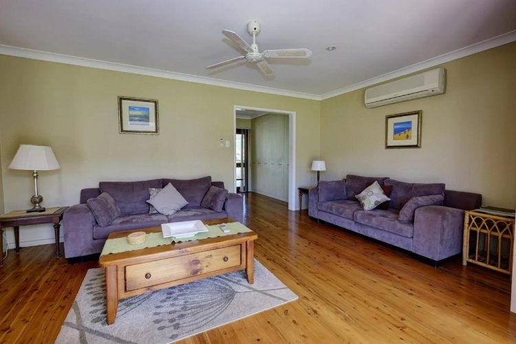 3 Bedrooms Cottage