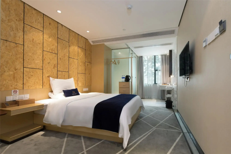 Arrivee Hotel