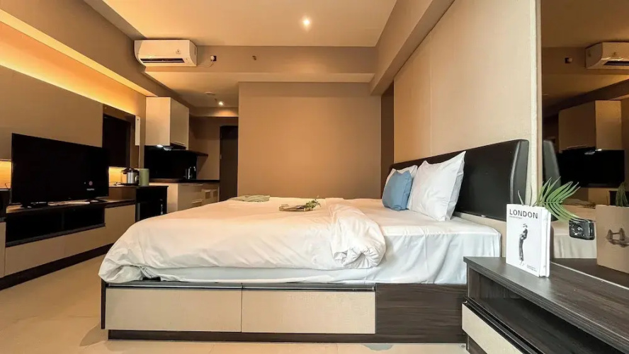 Comfy and Spacious Studio Apartment Carstensz Residence