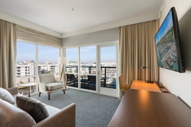 1 Bedroom Suite with balcony