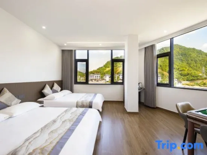 Superior Twin room with river view