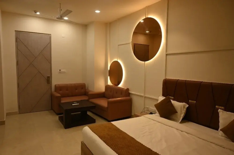 Sethi Grand Hotel