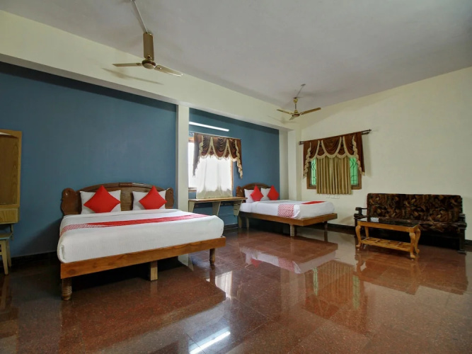 OYO 16345 PKN Residency