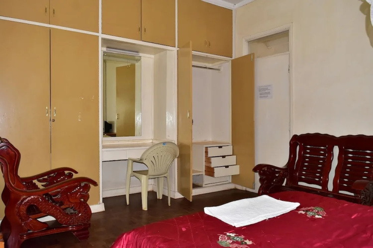 Afrique Paradise Hotel