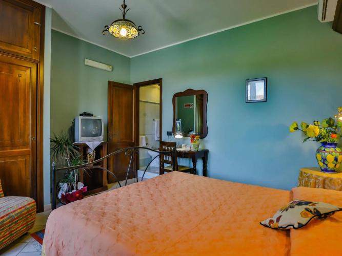Agriturismo a Alia ID 3644