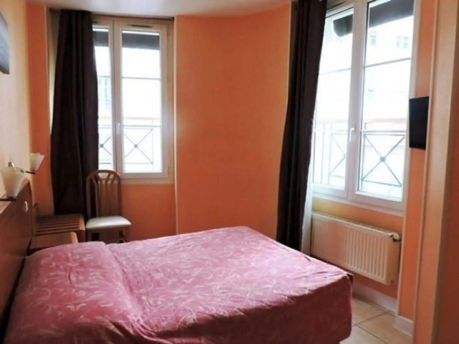 Paris Hotel Le Mediterraneen
