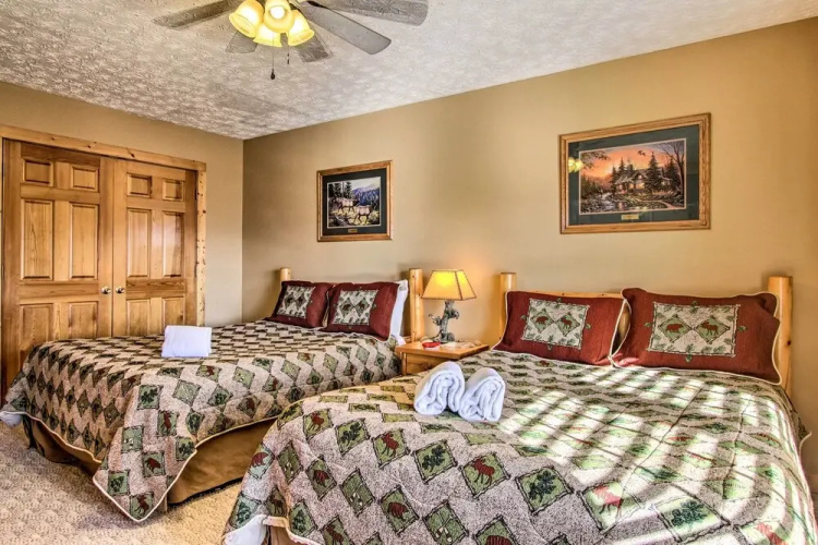 Cabin w/ Breathtaking Views, Pool Access & Theater