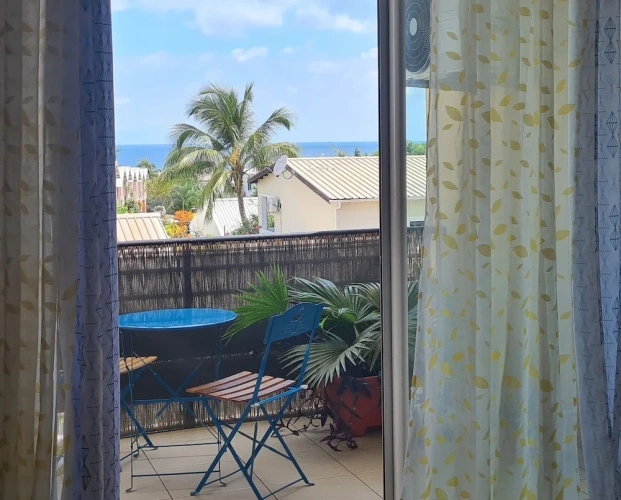 Apartment with balcony