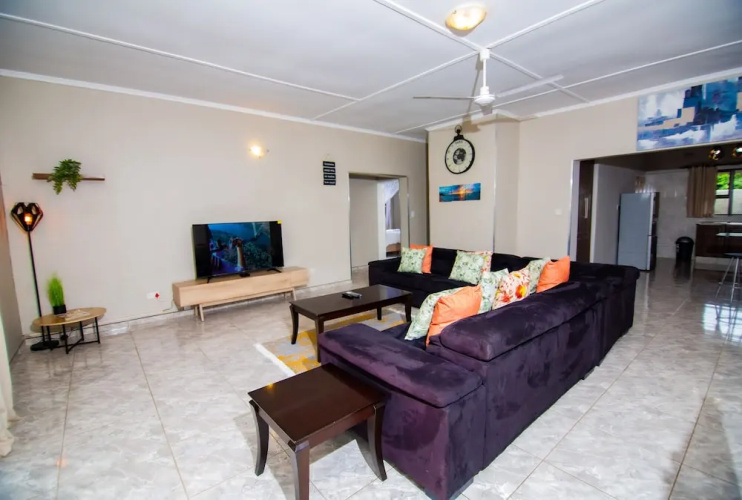 Dzimbahwe Guest Lodge