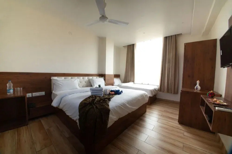 Hotel Aishwarya and Restaurant