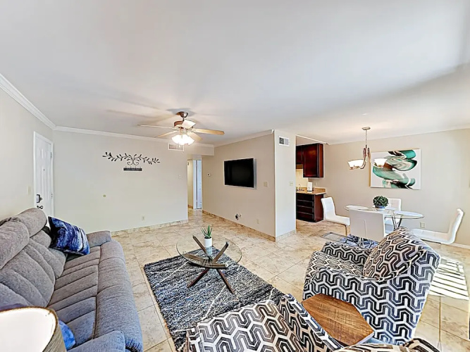 3600 Scottsdale - 2 Br Condo