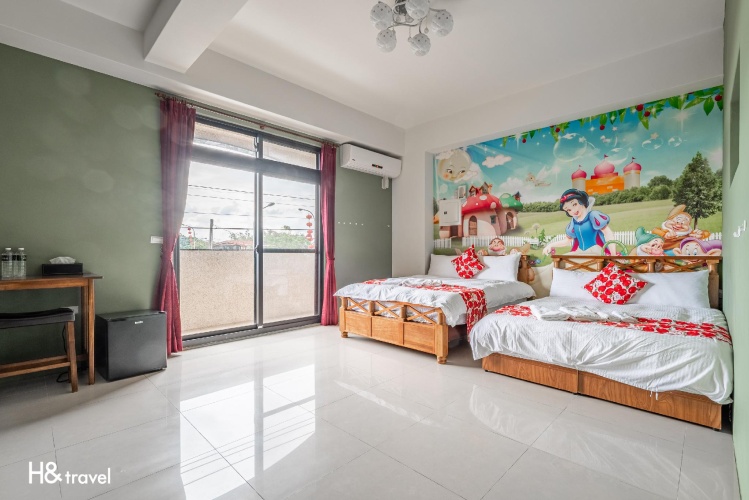 Standard Quadruple room