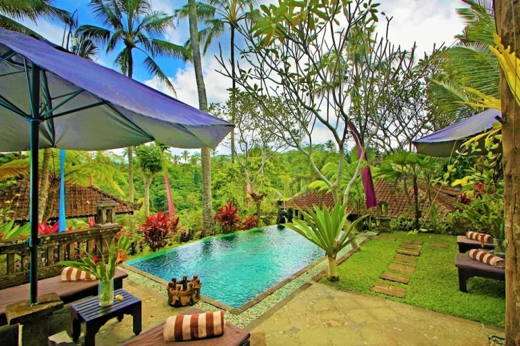 Villa with balcony