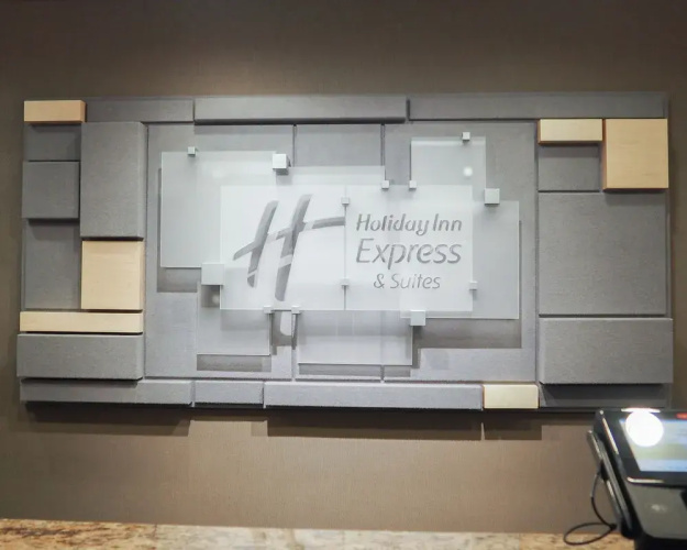 Comfort Suites University