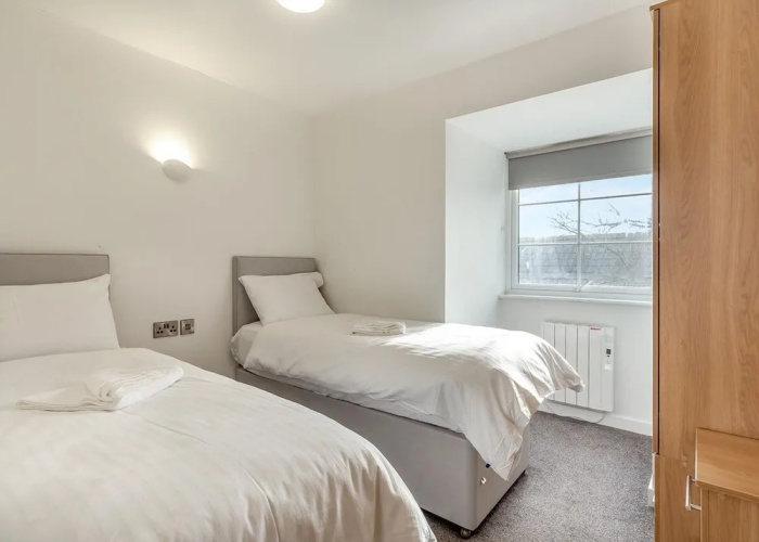 Apartment With Access to Pool, Spa & Soft Play