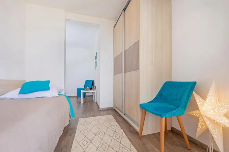 Apartmani D & J