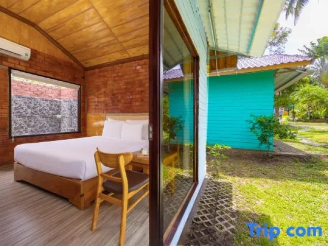 Double Bungalow