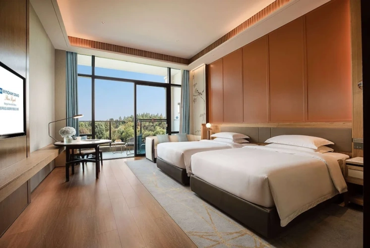 Deluxe Double room with lake view