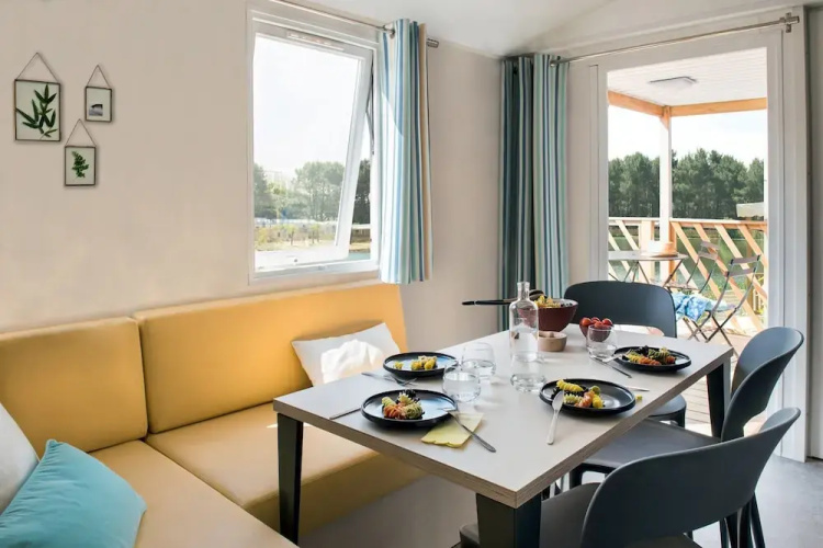 Spacious 6-person Chalet in Antwerp