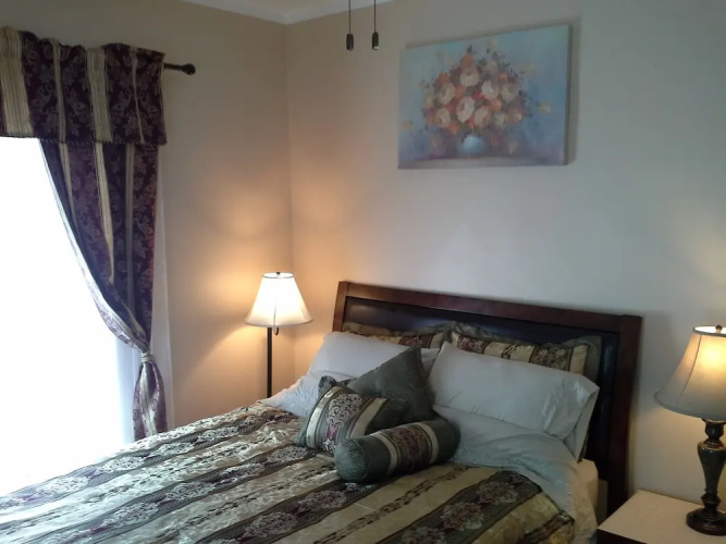 JARVIS West Blvd 3BD Suites by Edgewater Park & Downtown