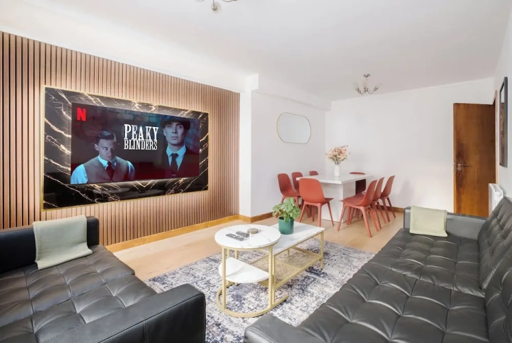 3 Bedrooms Premium Apartment