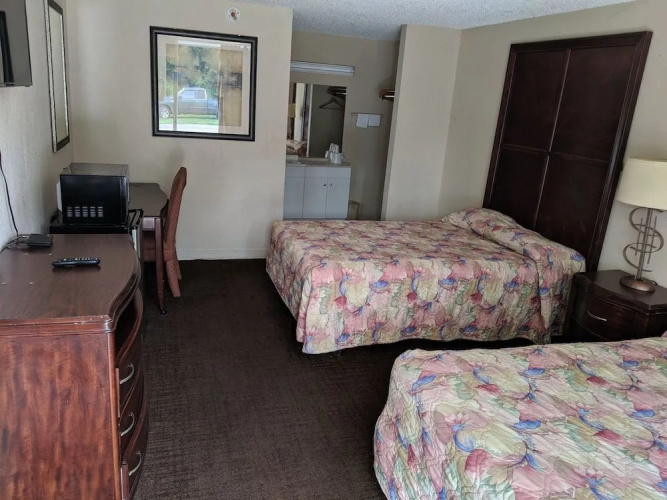 Regency Inn