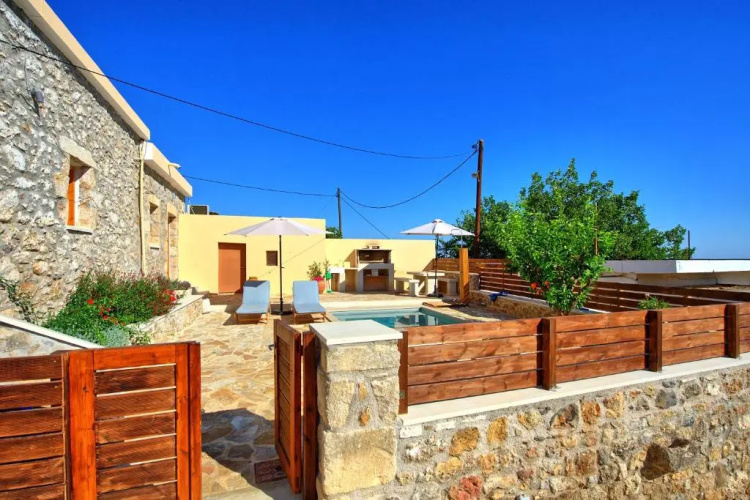 Villa Vicilla by MediterraneanVillas
