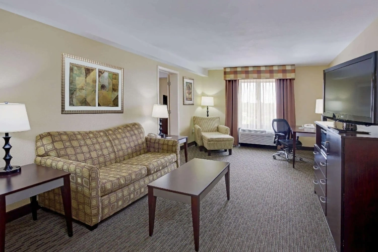 Deluxe Double Suite