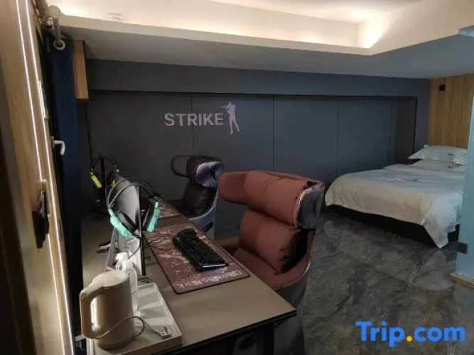Bed in Dorm