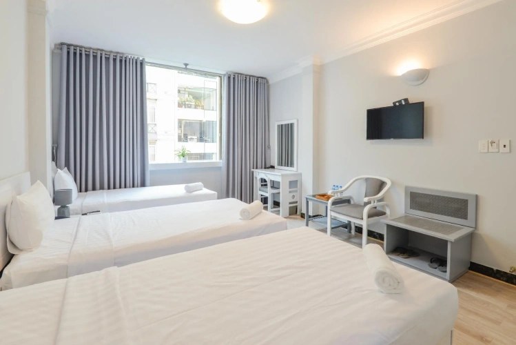 Standard Triple room
