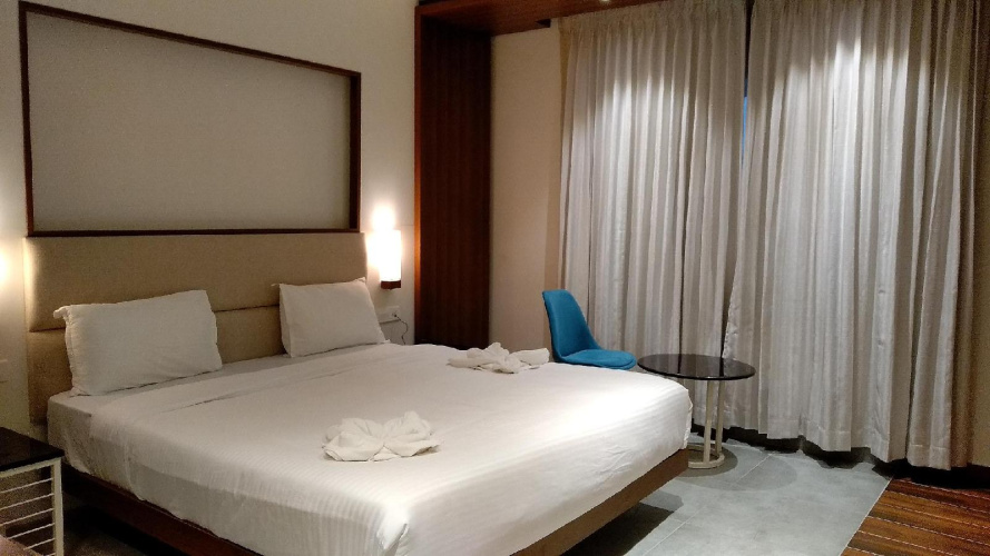 Hotel Pearl Residency