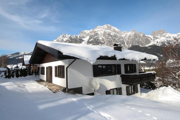 4 Bedrooms Double Cottage