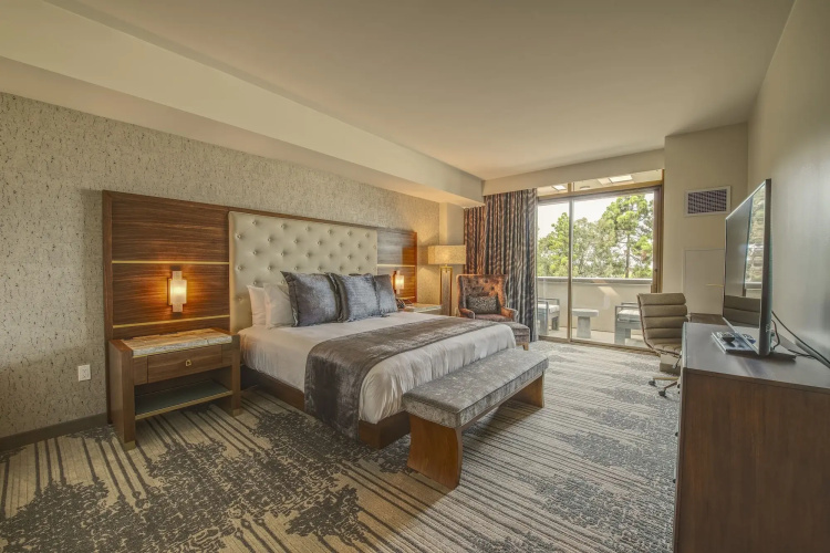 Legacy Resort Hotel & Spa