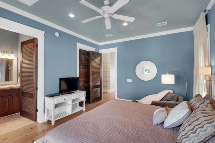 32 E Park Place Duplex #802