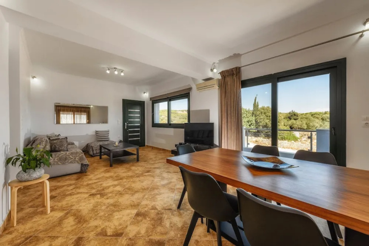 Alonaki Apartments