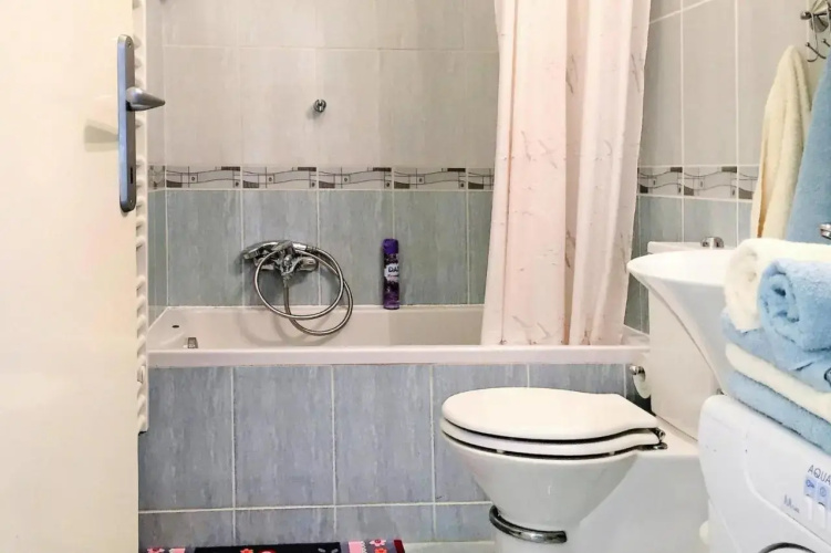 Apartment in Vir Near Jadro Beach