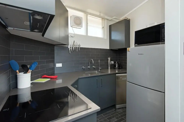Stunning Ocean View Apartment H324