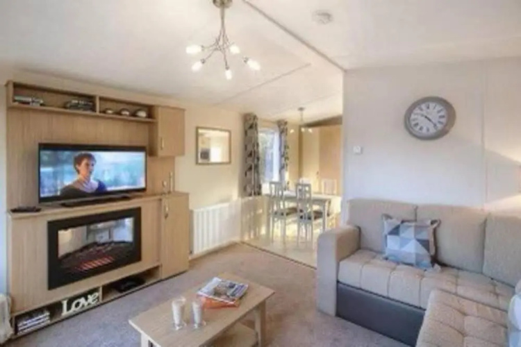 Captivating 3 Bedrooms Loch Views Indoor Pool