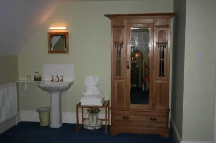 Glen Lodge