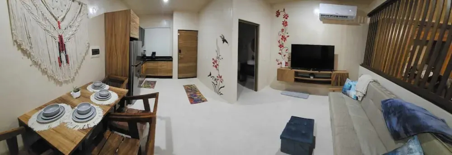 Elegant 1 Bedroom - 1 bathroom Apartment